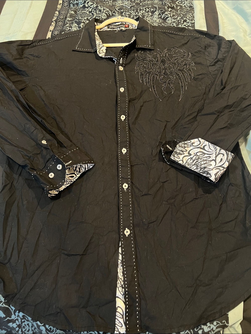 VICTORIOUS Men's Black Casual Button-Down Shirt with Paisley Trim